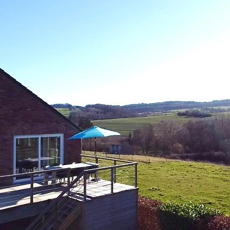 Huis Met Zonneterras, Tuin En Panoramisch Uitzicht Wellin Extérieur photo