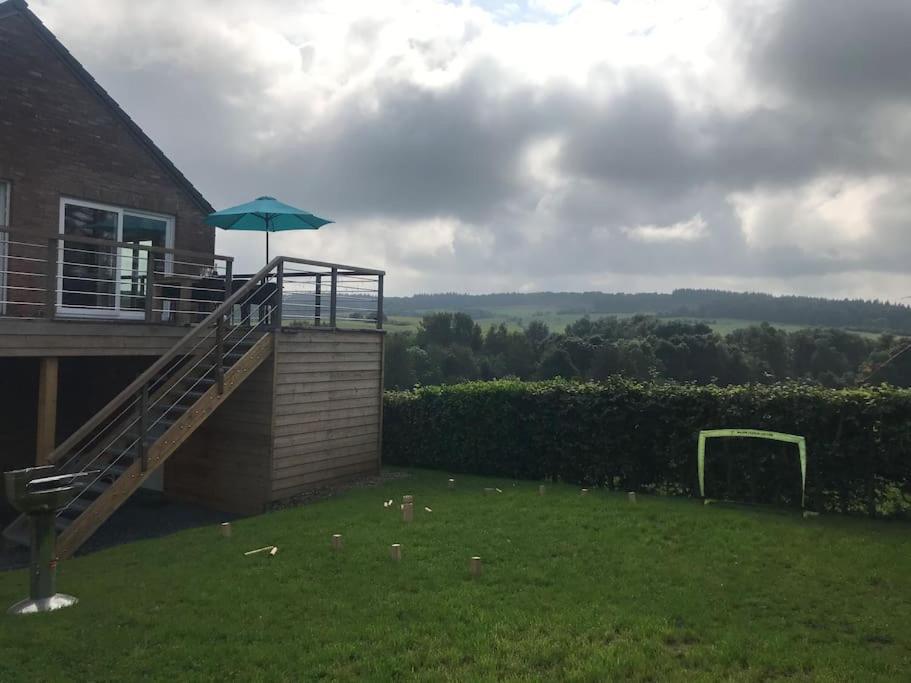 Huis Met Zonneterras, Tuin En Panoramisch Uitzicht Wellin Extérieur photo